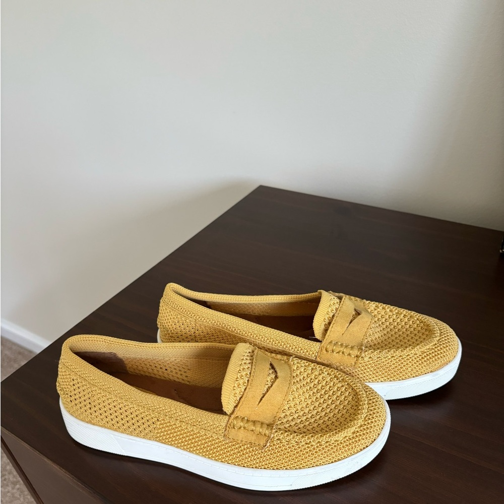 Chic, bold, and perfect for the summer 🌼